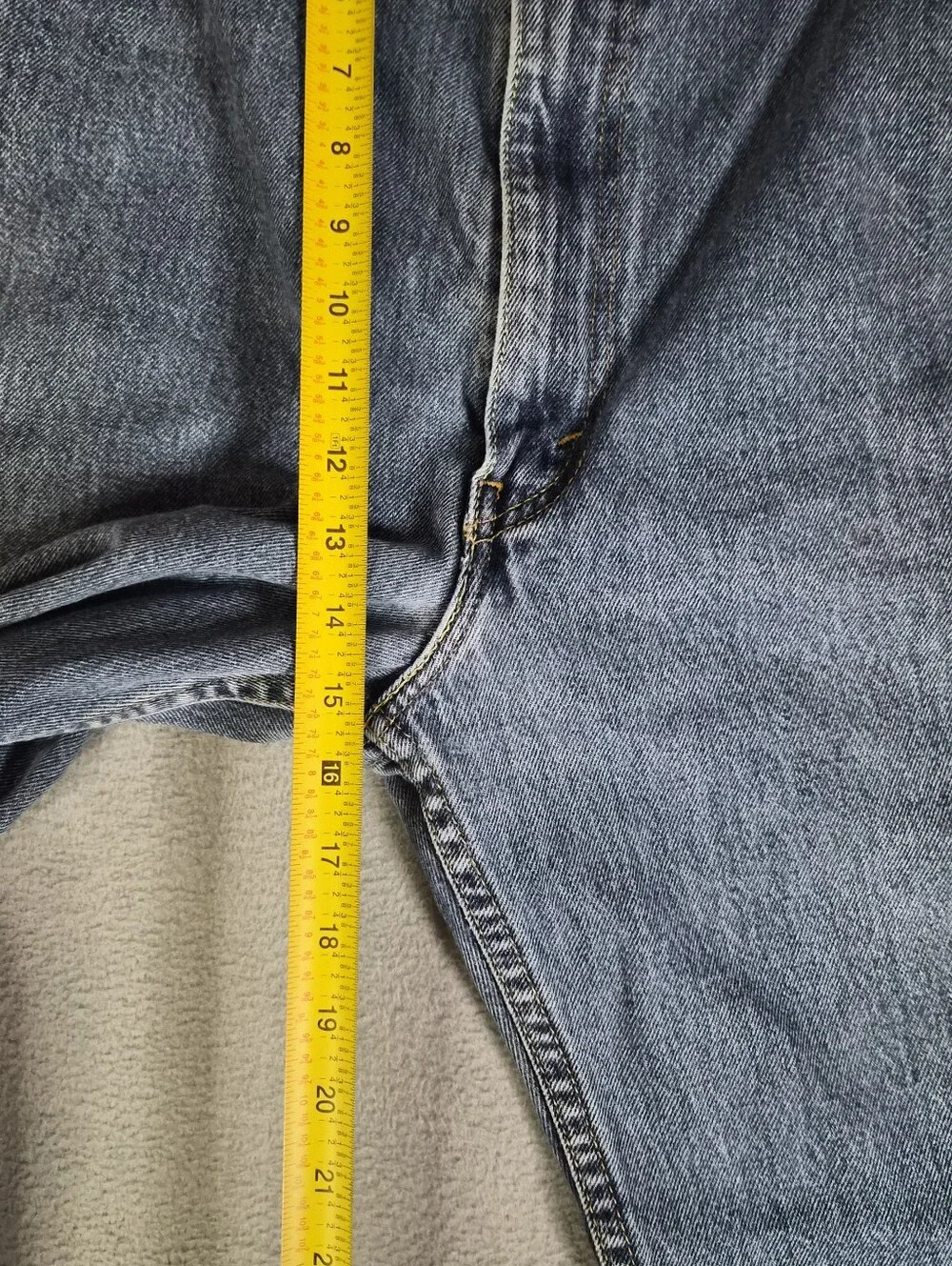 Levi's 550 straight leg blue jeans Size mens 44x29